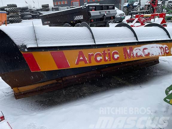 Arctic Machine 370 Lumesahad