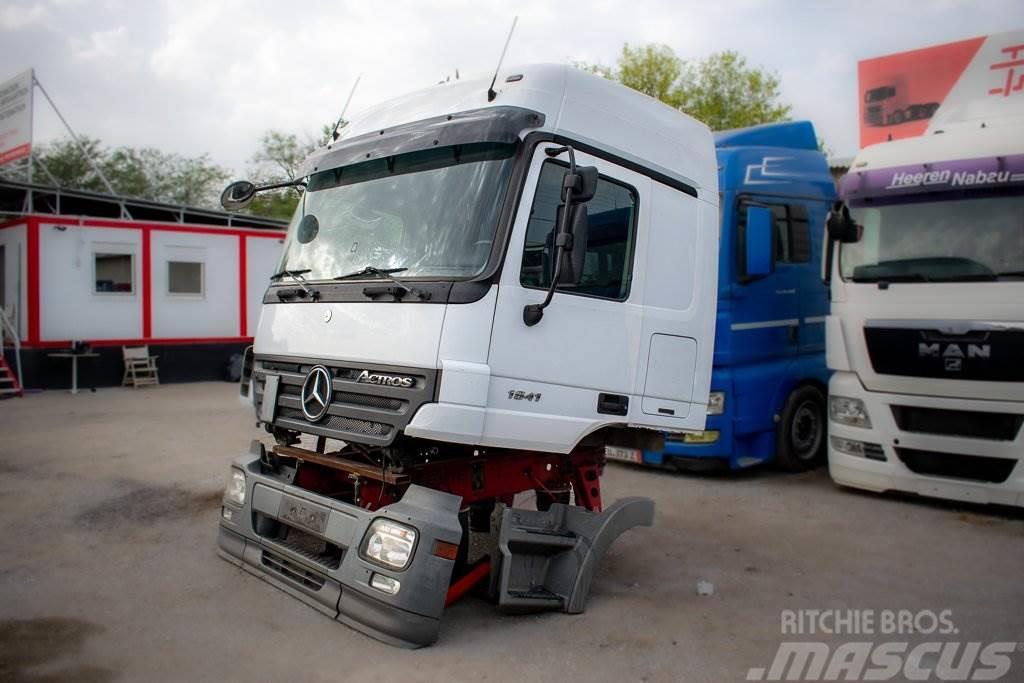 Mercedes-Benz ΚΑΜΠΙΝΑ- ΚΟΥΒΟΥΚΛΙΟ ACTROS MP2 LARGE Cabins and interior