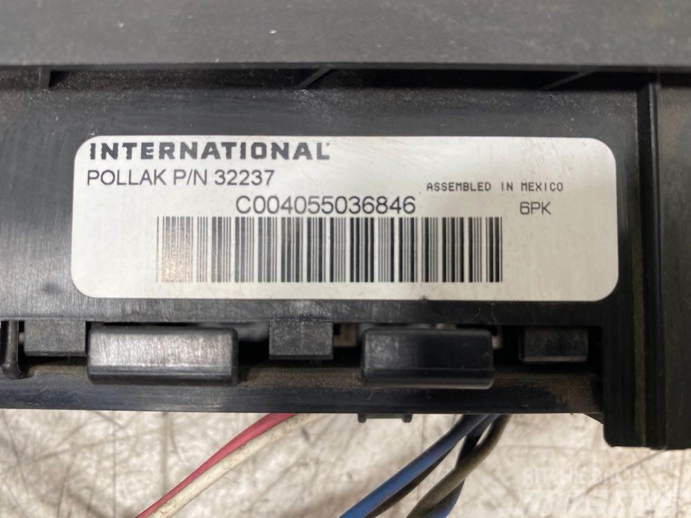International 8600 Elektroonikaseadmed