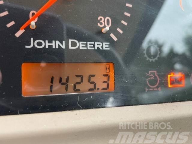 John Deere 4720 Traktorid