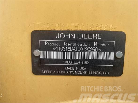 John Deere 318D Kompaktlaadurid