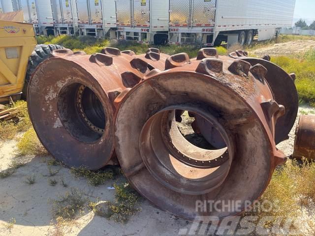  Quantity of (4) Compactor Wheels Tyres, wheels and rims