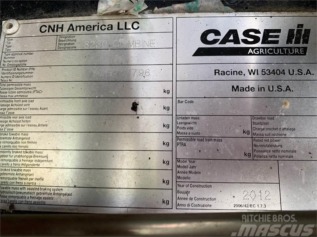 Case IH 8230 Teraviljakombainid