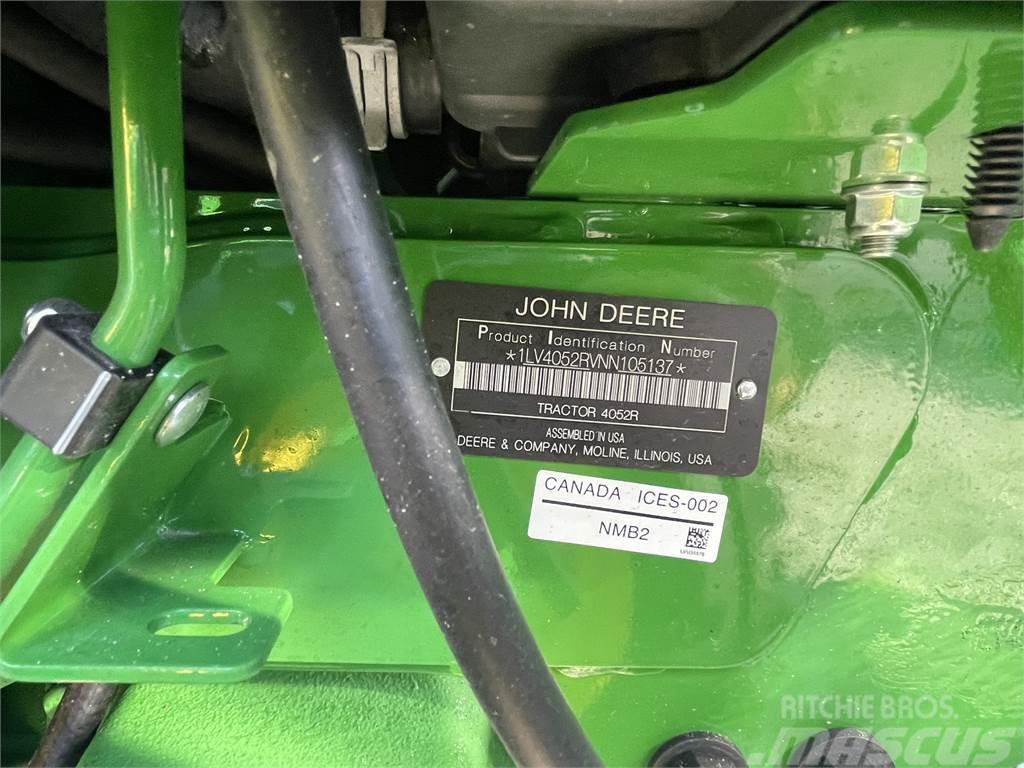John Deere 4052R Traktorid