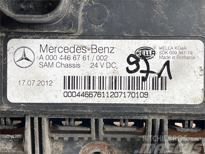 Mercedes-Benz MERCEDES ECU SAM A0004466761 Elektroonikaseadmed