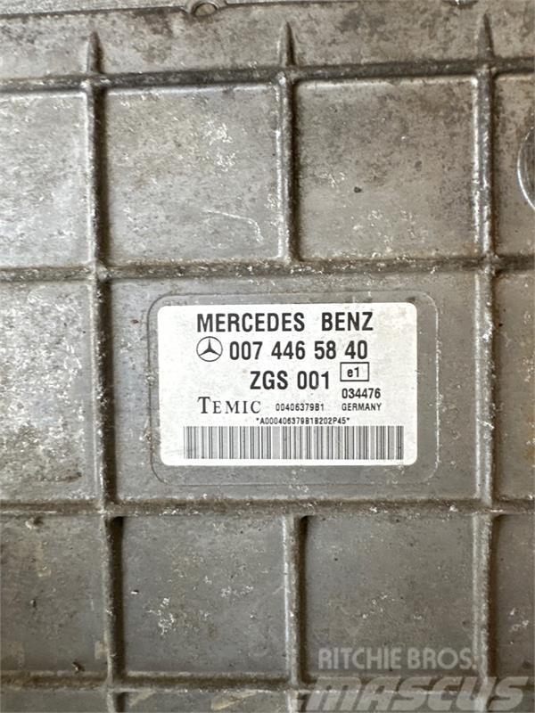 Mercedes-Benz MERCEDES ENGINE ECU A0074465840 Elektroonikaseadmed