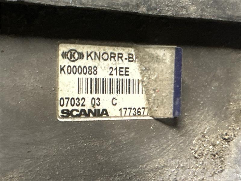 Scania  PRESSURE CONTROL MODULE EBS VALVE 1773677 Radiaatorid