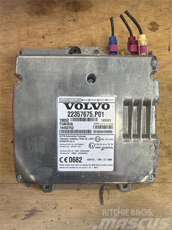 Volvo VOLVO CONTROL ECU 22357675 Elektroonikaseadmed