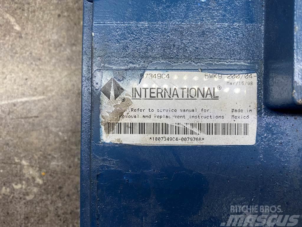 International DT466E Electronics