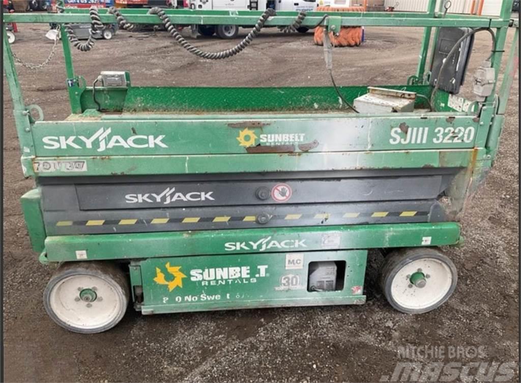 SkyJack SJ3220 Käärtõstukid