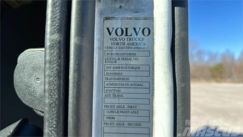 Volvo VNL300 Sadulveokid