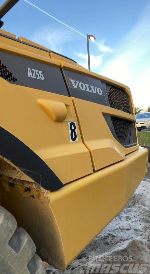 Volvo A25G Liigendraamiga pinnaseveokid