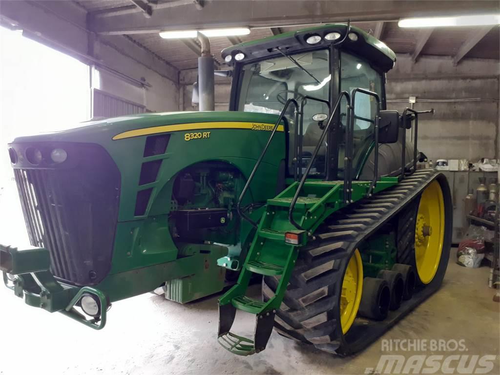 John Deere 8320 RT Traktorid