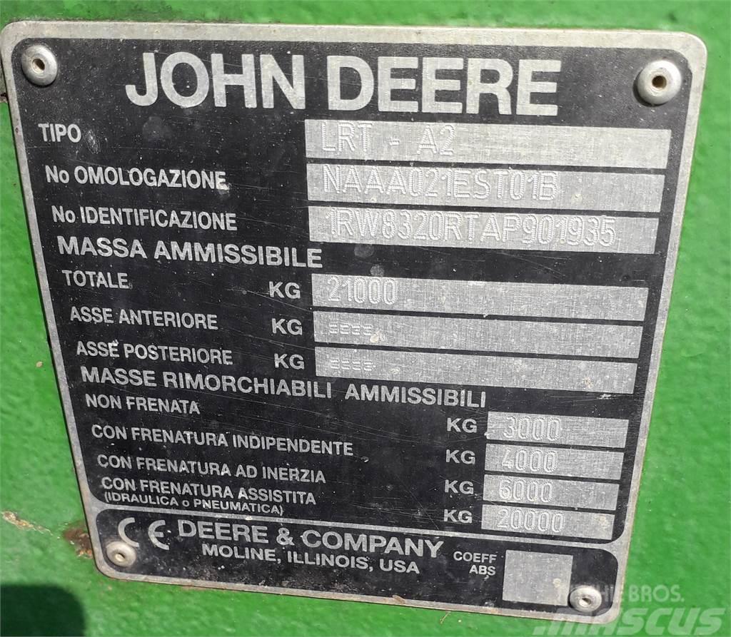 John Deere 8320 RT Traktorid