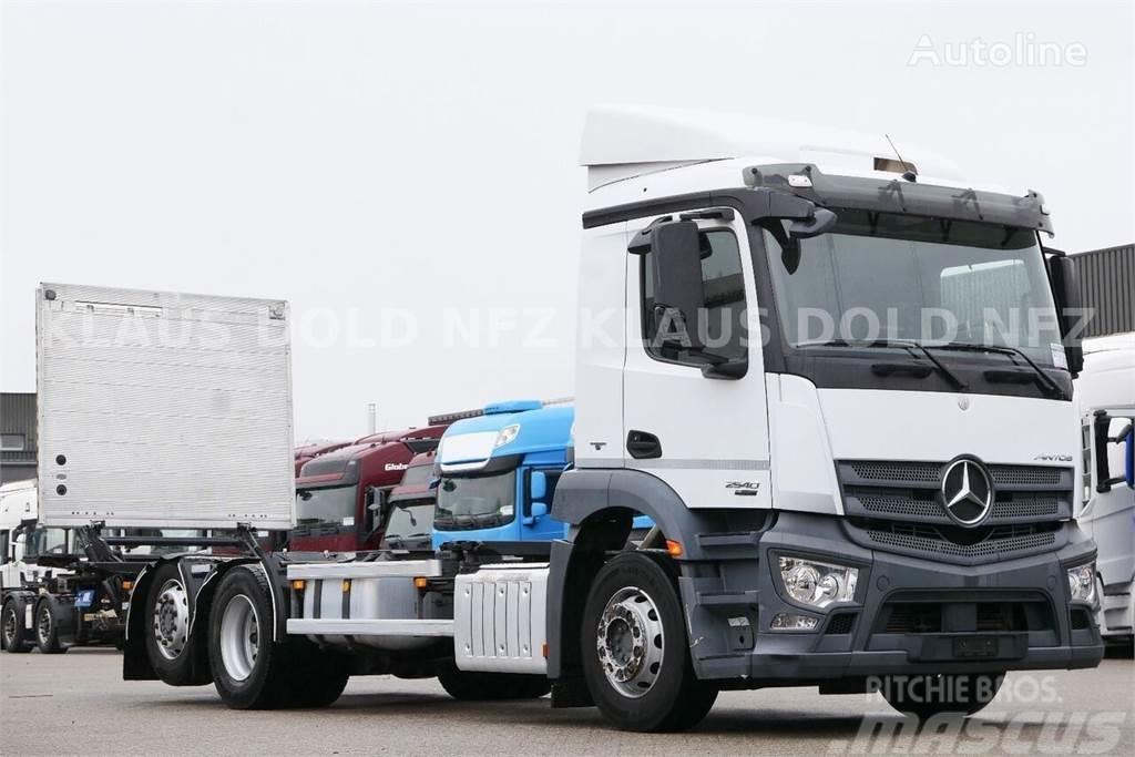 Mercedes-Benz Actros 2540 6x2 BDF Container truck + tail lift Raamid