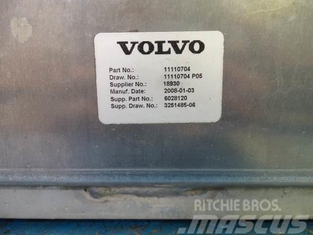 Volvo EC290CL Intercooler Radiaatorid