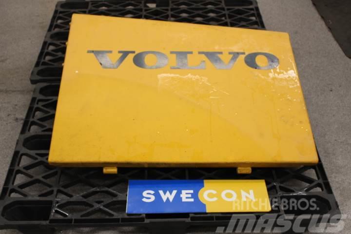 Volvo L180E Sidoluckor Raamid