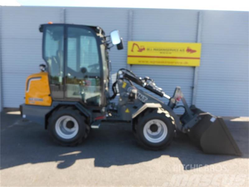 GiANT G2300 HD extra hd med cabine Mini loaders