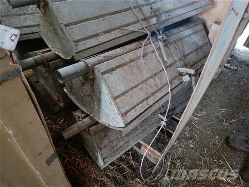 Aza klap foderkasser 48 mm rør, ca. 9 stk. Muu farmitehnika ja tarvikud