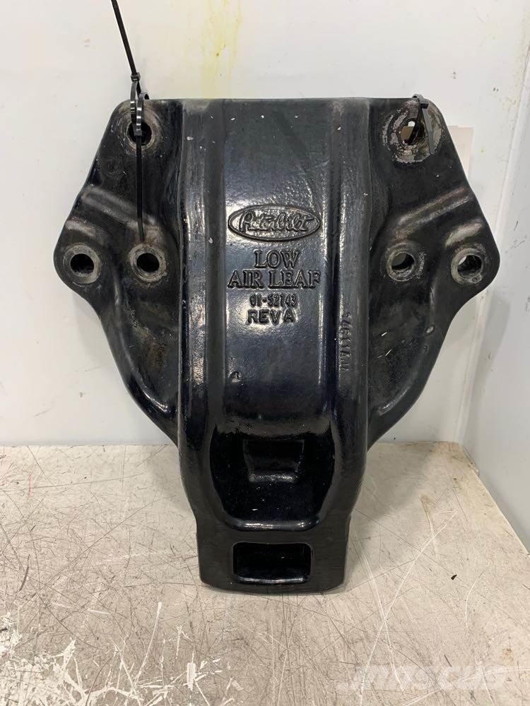 Peterbilt 587 Raamid