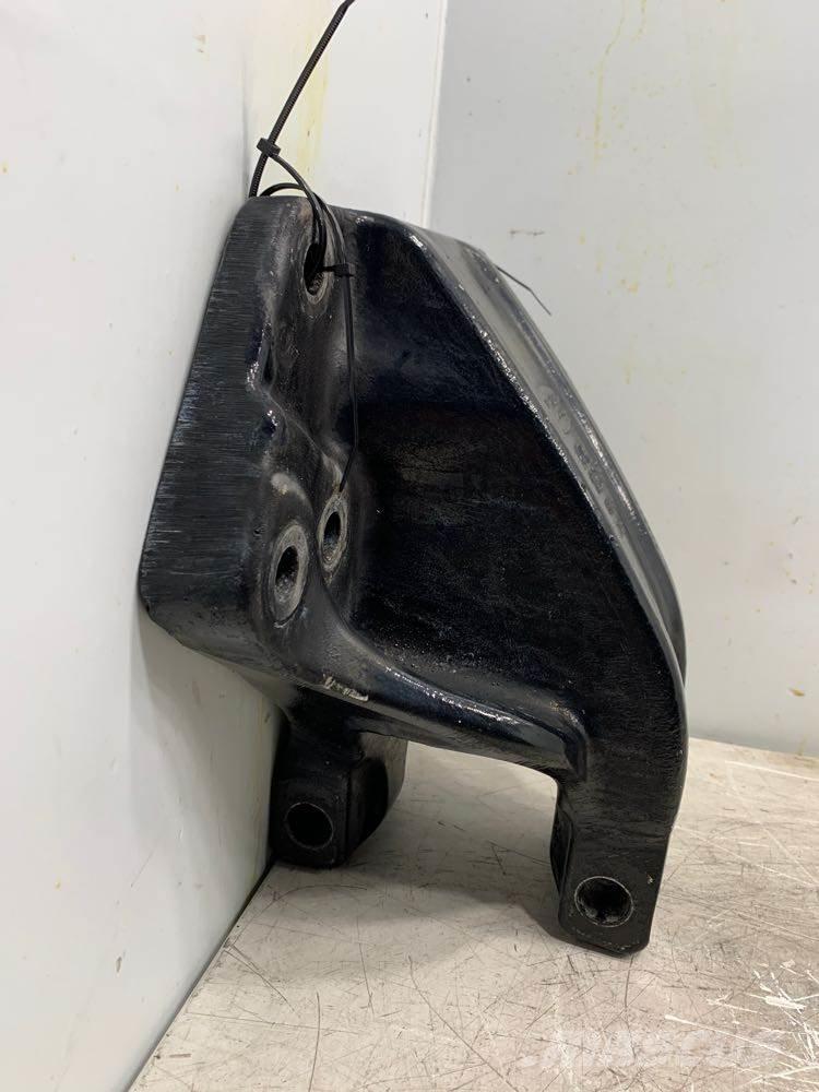 Peterbilt 587 Raamid