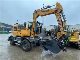 Liebherr A910 Compact Uthyres/For Rental
