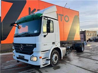 Mercedes-Benz Actros 1832 4x2 FOR SALE AS CHASSIS ! / CHASSIS L=