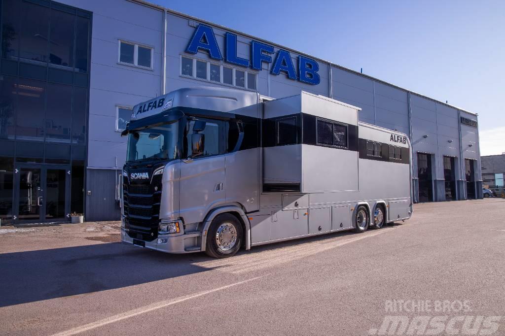 Scania V8 Hästlastbil med uppskjut och utskjut ALFAB Limi Loomaveokid