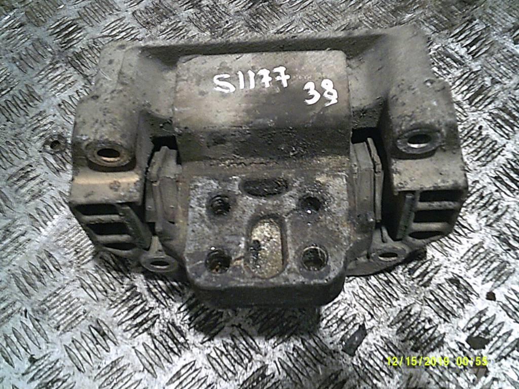 Scania 1177 G440, engine cushion Mootorid