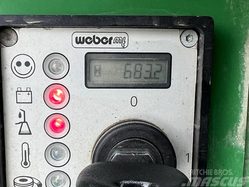 Weber CR8 - Excellent Condition / Low Hours Vibraatorid