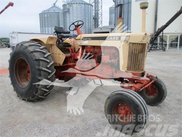 J I Case 1030 Traktorid