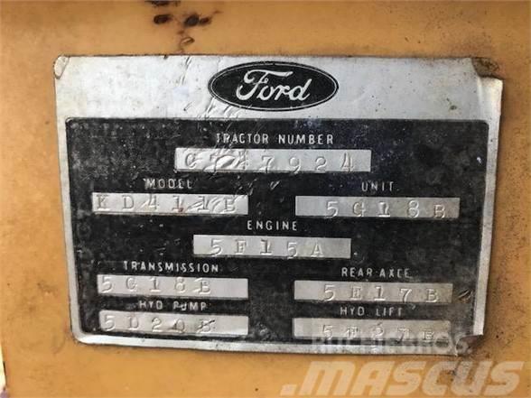 Ford 445A Rataslaadurid