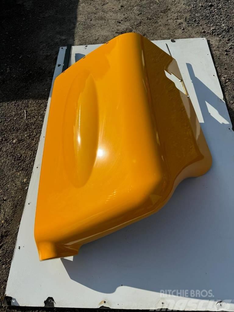 JCB ENGINE COVER TO FIT MOST TELEHANDLERS Raamid