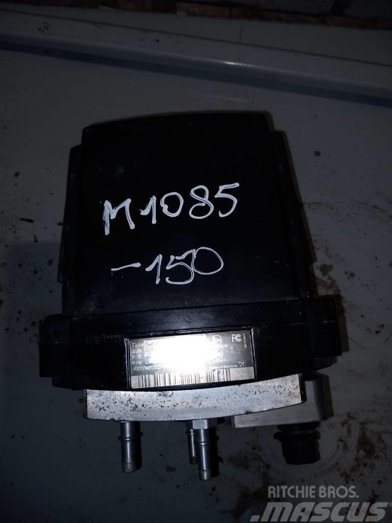 MAN TGX 18.440 AdBlue pump Mootorid