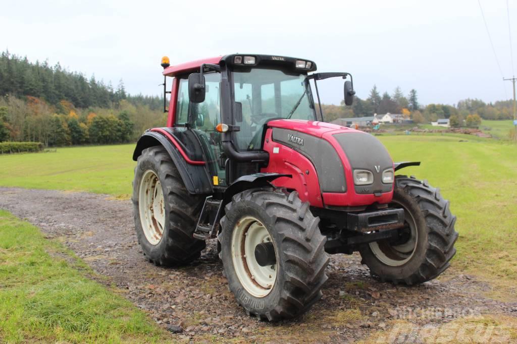 Valtra N121 Tractor Metsatööks kohandatud traktorid