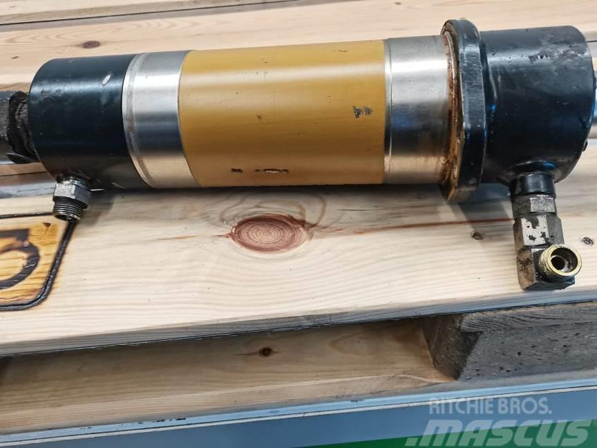 New Holland LM 435 {Spicer front Turning cylinder Nooled ja varred