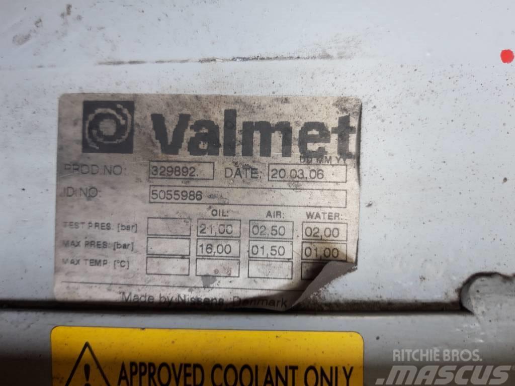 Valmet 901.3 water radiator Mootorid