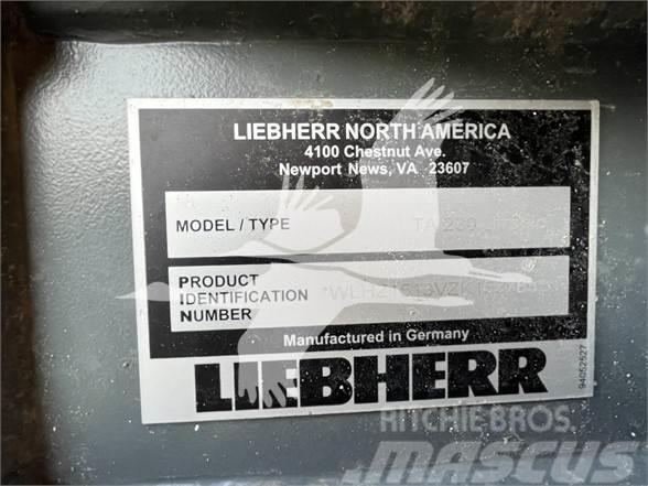 Liebherr TA230 LITRONIC Liigendraamiga pinnaseveokid