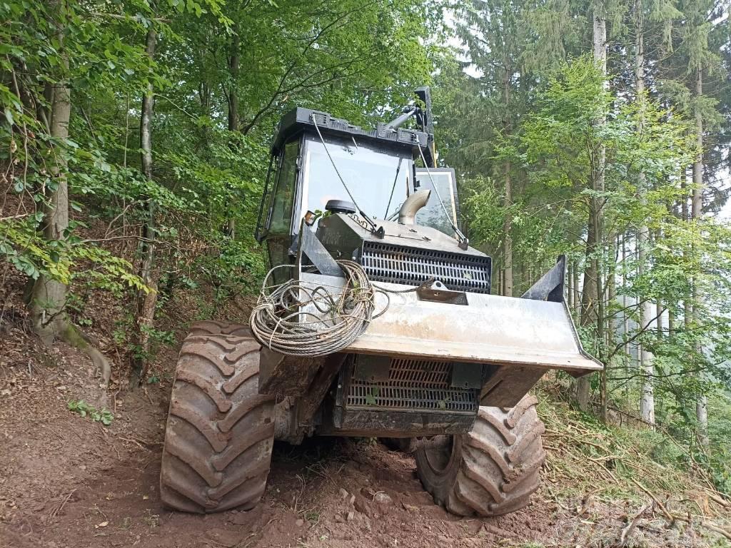 Noe NF210-R Metsatööks kohandatud traktorid