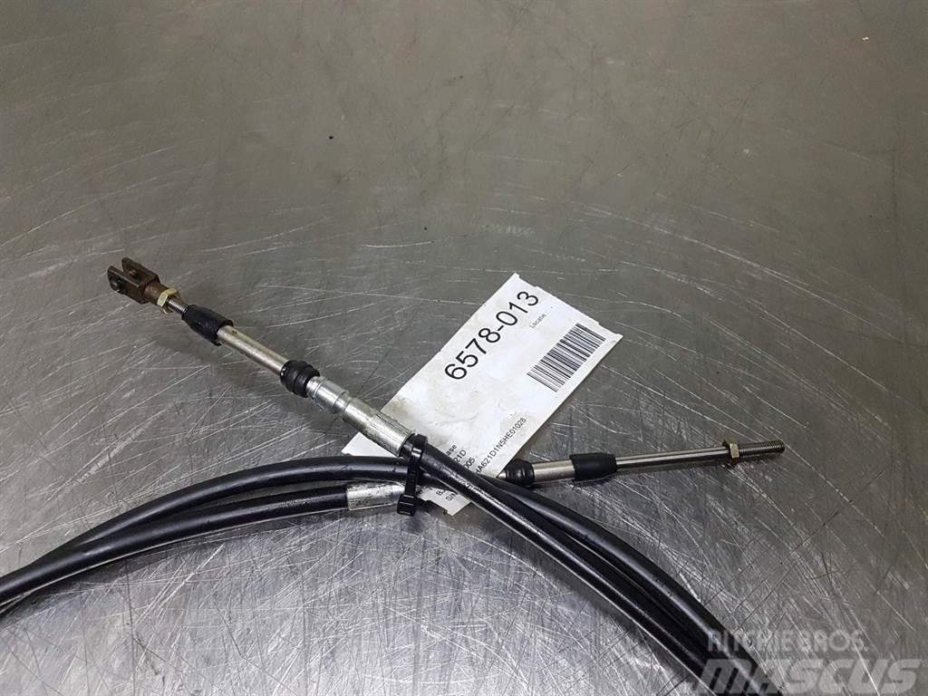 CASE 621D - Throttle cable/Gaszug/Gaskabel Raamid