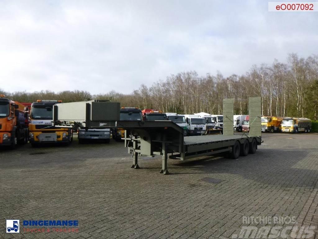 Broshuis 3-axle semi-lowbed trailer E-2130 / 73 t + ramps Madelpoolhaagised