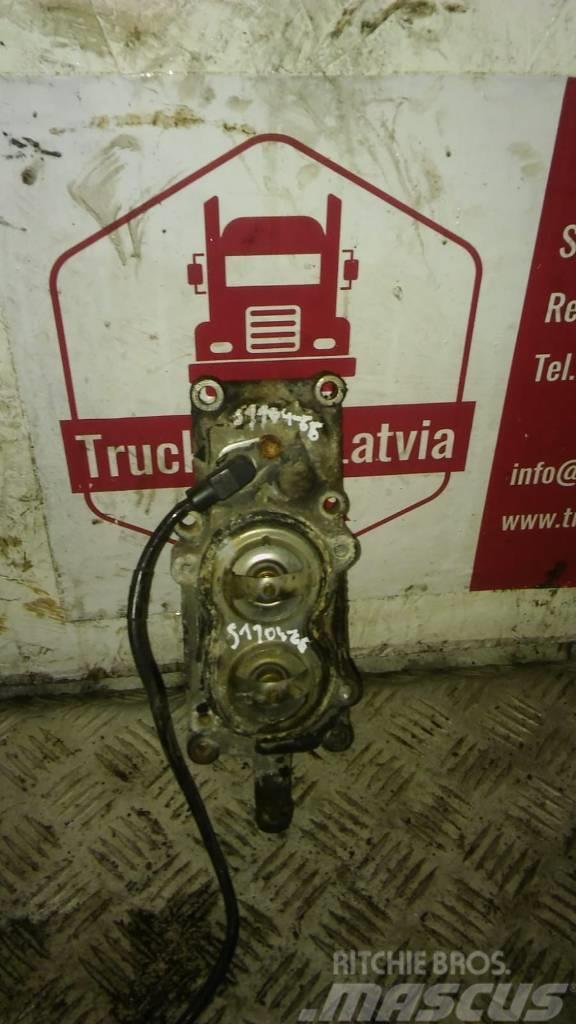 Scania R420 Thermostat housing 1484919 Mootorid
