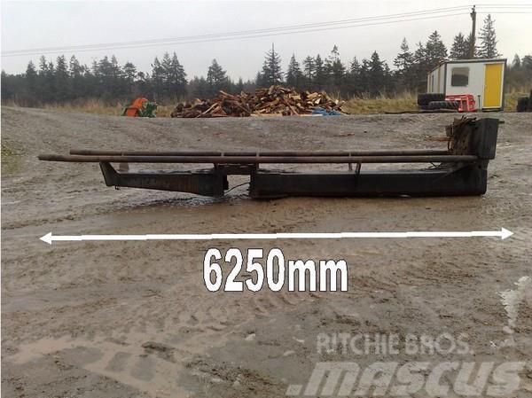 Timberjack 1110 long wagon frame Raamid