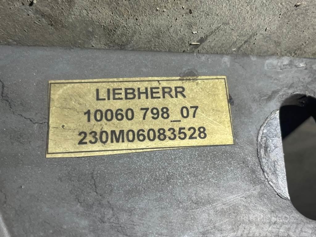 Liebherr A934C-10060798-Frame backside center/Einbau Rahmen Raamid