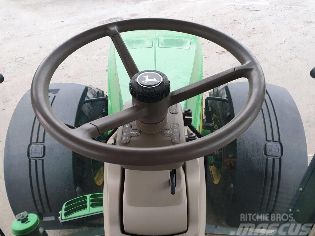 John Deere 8310 R Traktorid