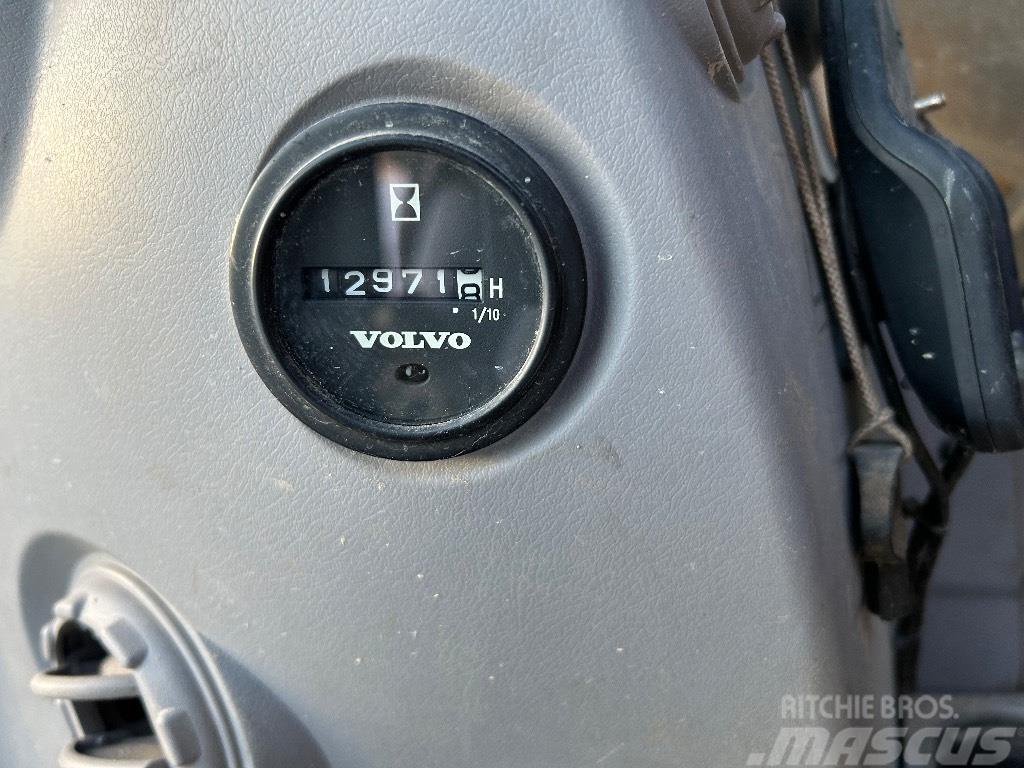Volvo ECR 305 C L Roomikekskavaatorid