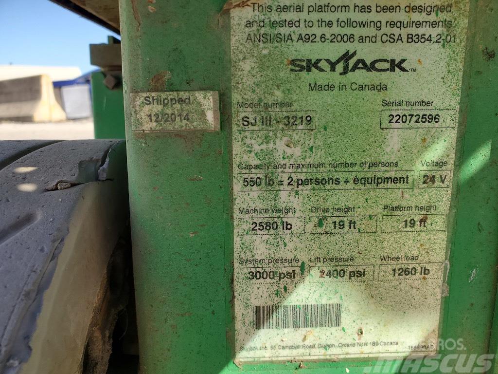 SkyJack SJ111-3219 Käärtõstukid