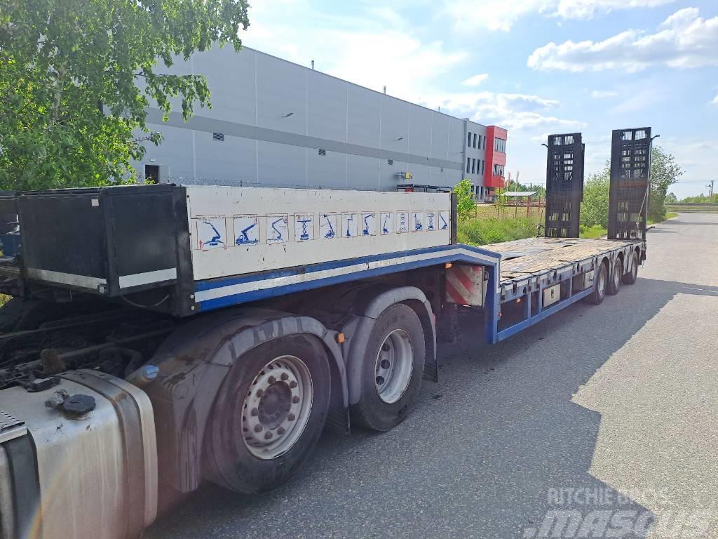 Kässbohrer Truck trailer Raskeveo poolhaagised