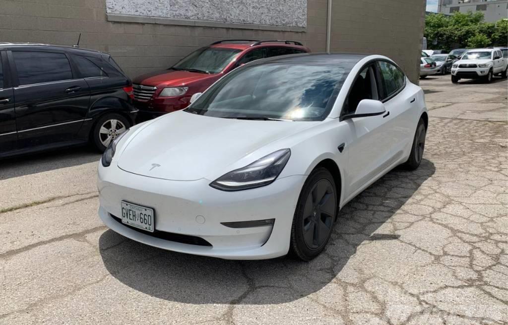 Tesla Model 3 Sõiduautod
