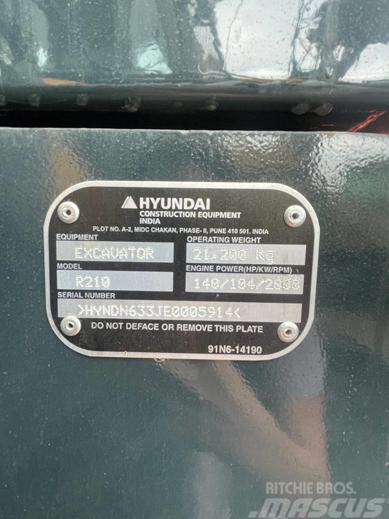 Hyundai R210 Roomikekskavaatorid